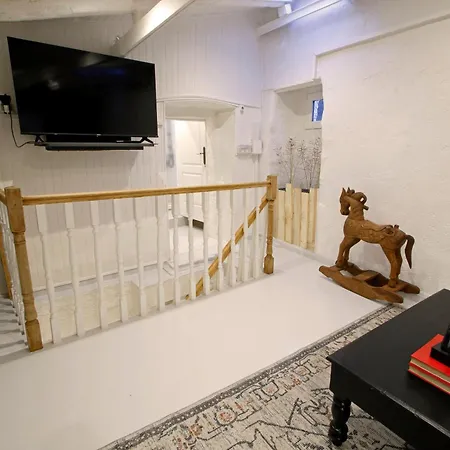 Prázdninový dům Masia Boutique Cerca De Girona Con Chimenea *